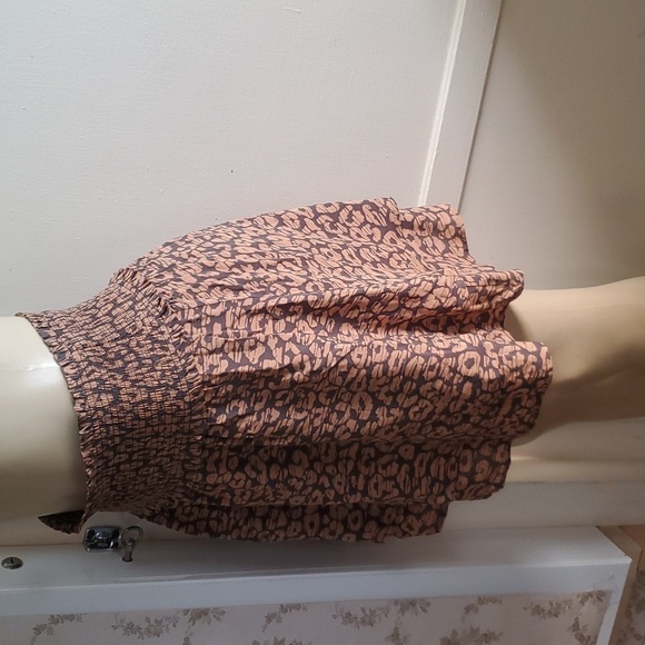 NWT RAILS Skirt Addison Animal Print Smocked Cheetah Leopard Brown Size M - Picture 5 of 10